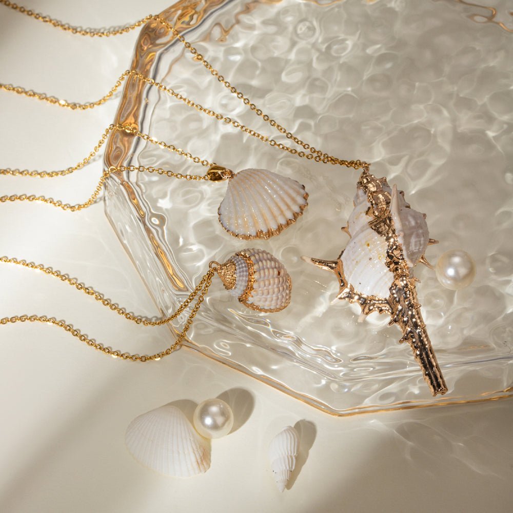 18K Gold Stainless Steel Thin Chain Necklace with Conch Shell Pendant - Beauty Belliss