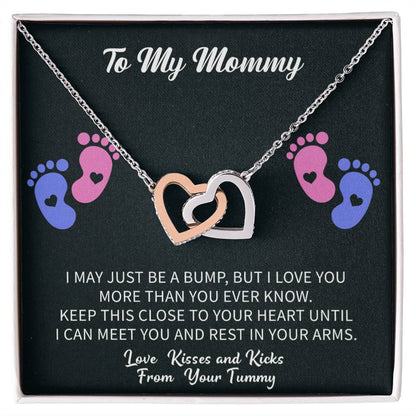 Giftsignature mommy necklace gifted to an expecting mom as a loving baby shower surprise