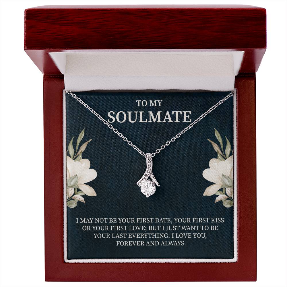 Giftsignature necklace displayed as a heartfelt keepsake for a girlfriend